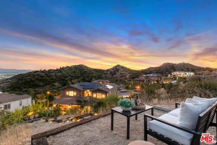 28236 Forge Court, Valencia, California 91354