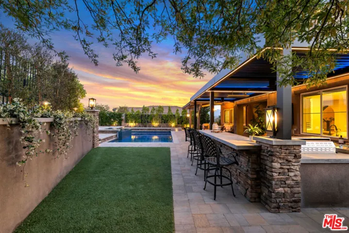 28236 Forge Court, Valencia, California 91354