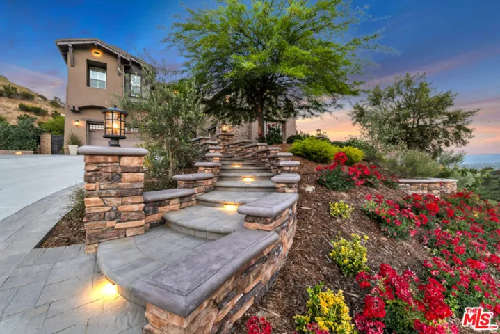 28236 Forge Court, Valencia, California 91354