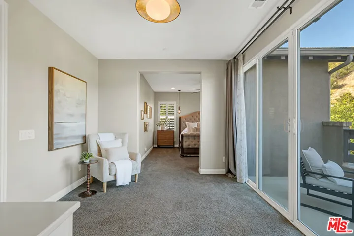 28236 Forge Court, Valencia, California 91354