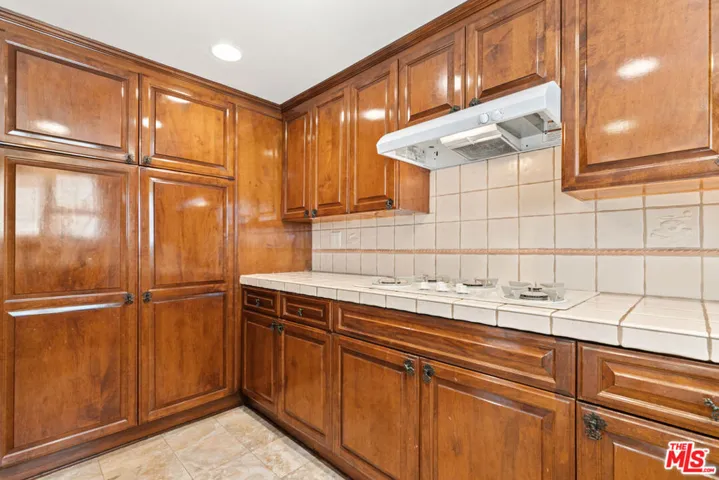 10201 Mason Avenue 108, Chatsworth, California 91311