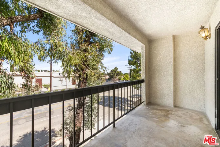 10201 Mason Avenue 108, Chatsworth, California 91311