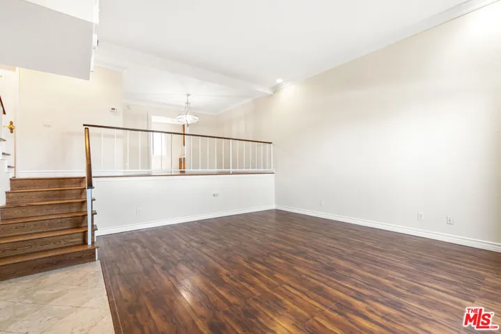 10201 Mason Avenue 108, Chatsworth, California 91311