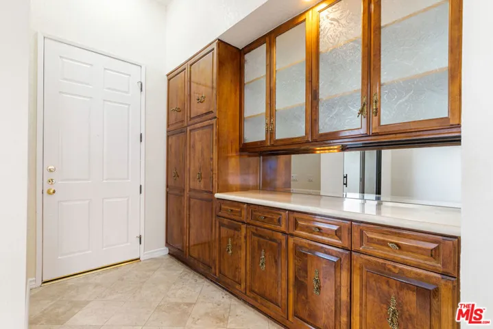 10201 Mason Avenue 108, Chatsworth, California 91311