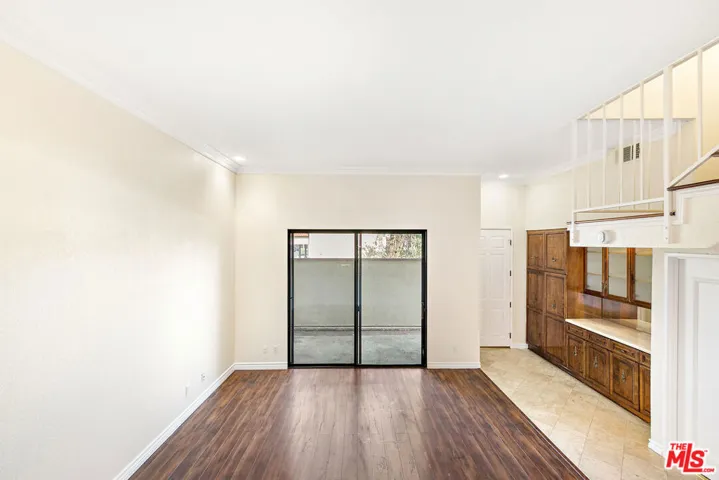 10201 Mason Avenue 108, Chatsworth, California 91311