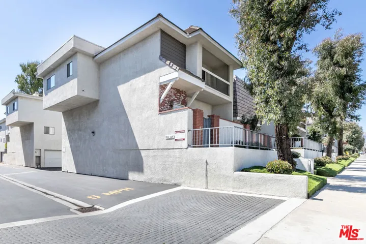 10201 Mason Avenue 108, Chatsworth, California 91311