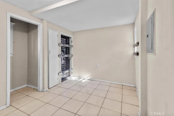 324 W 47th Place, Los Angeles, California 90037