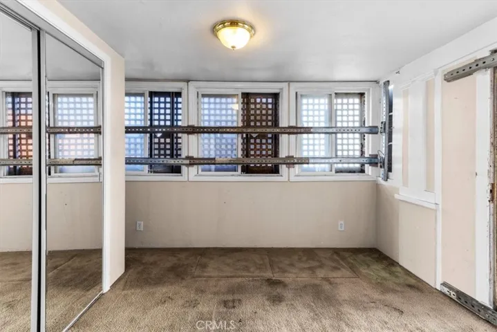 324 W 47th Place, Los Angeles, California 90037