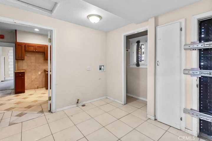 324 W 47th Place, Los Angeles, California 90037