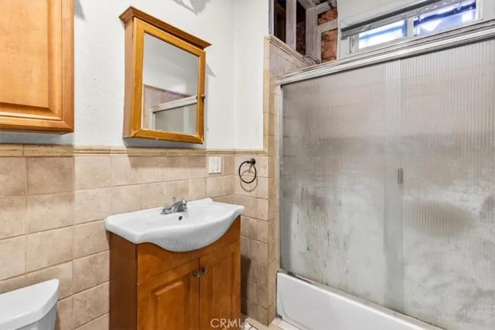 324 W 47th Place, Los Angeles, California 90037