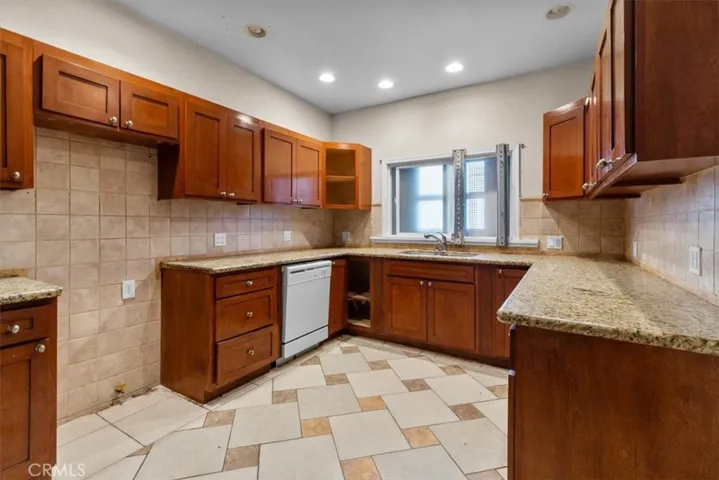 324 W 47th Place, Los Angeles, California 90037