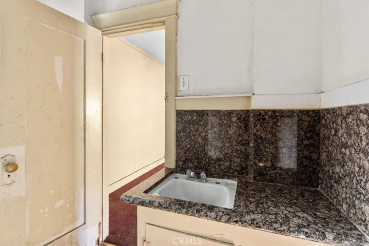 324 W 47th Place, Los Angeles, California 90037