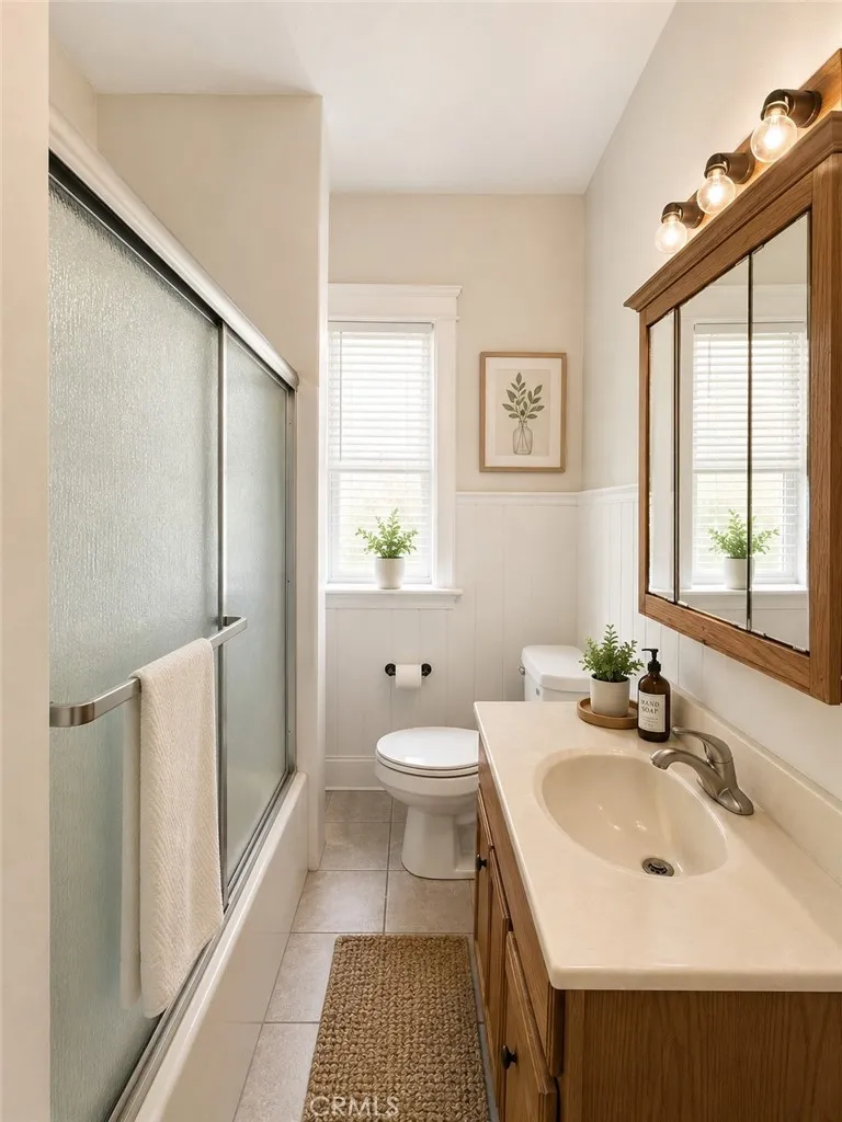 Unit 3871 Bathroom Image has been digitally enhanced to showcase what the bathroom could potentially look like.