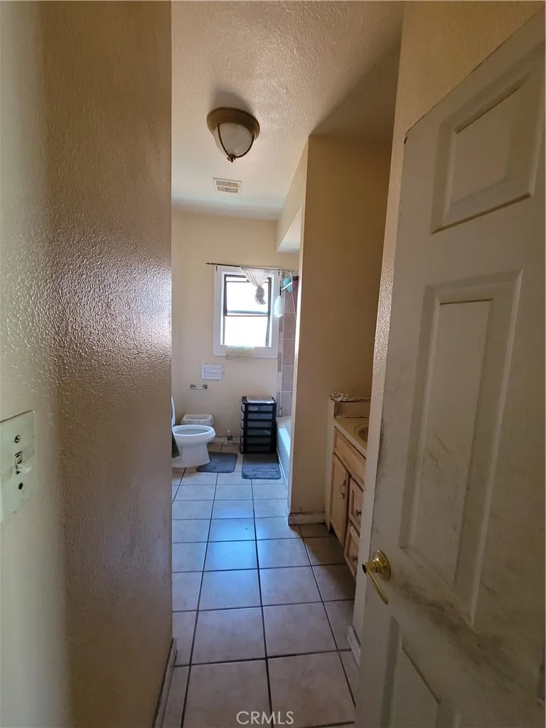 3867 Martin Luther King Jr Way, Oakland, California 94609 — photo 5