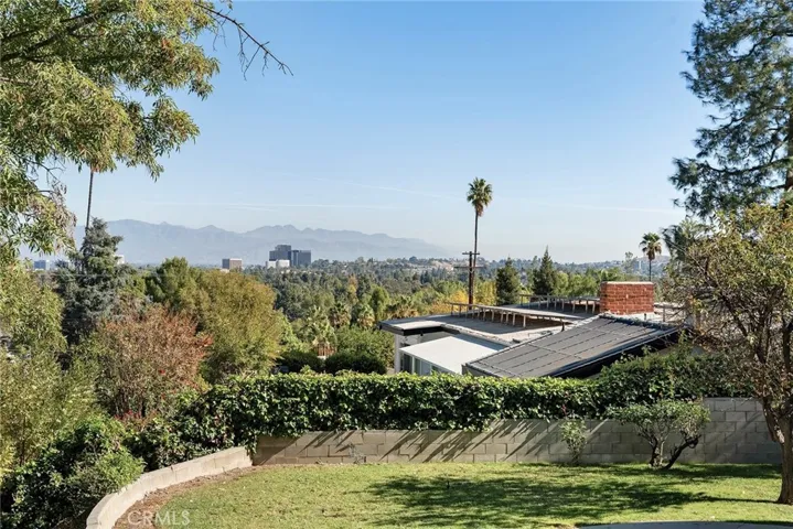5618 Wilhelmina Avenue, Woodland Hills, California 91367