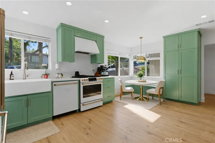 5618 Wilhelmina Avenue, Woodland Hills, California 91367