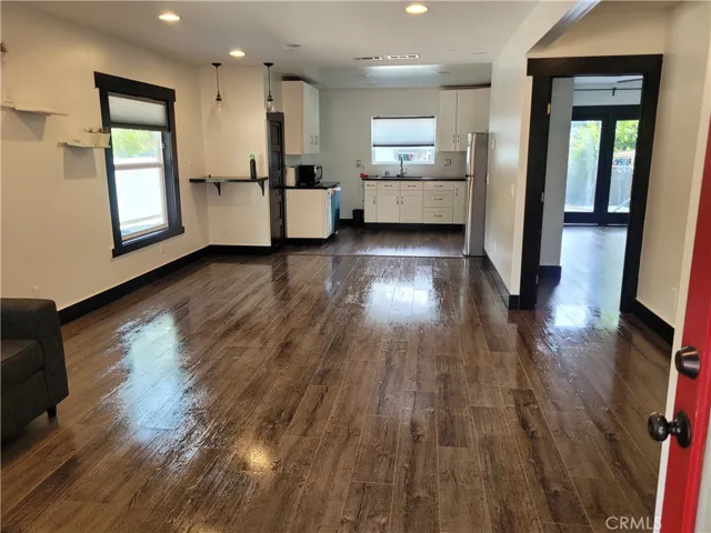 1780 N Summit, Pasadena, California 91103