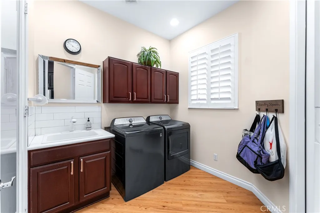 Interior Individual Laundry Room with Sink