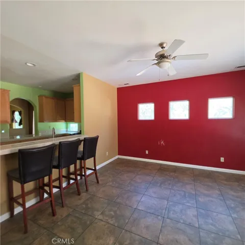 Family room/kitchen bar