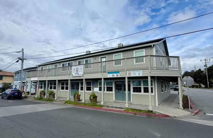 799 Main Street M, Half Moon Bay, California 94019