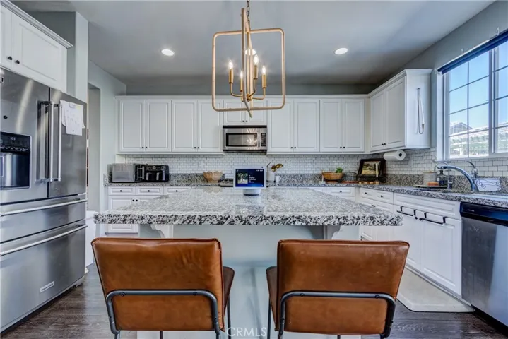 13224 Valmont Court, Victorville, California 92394