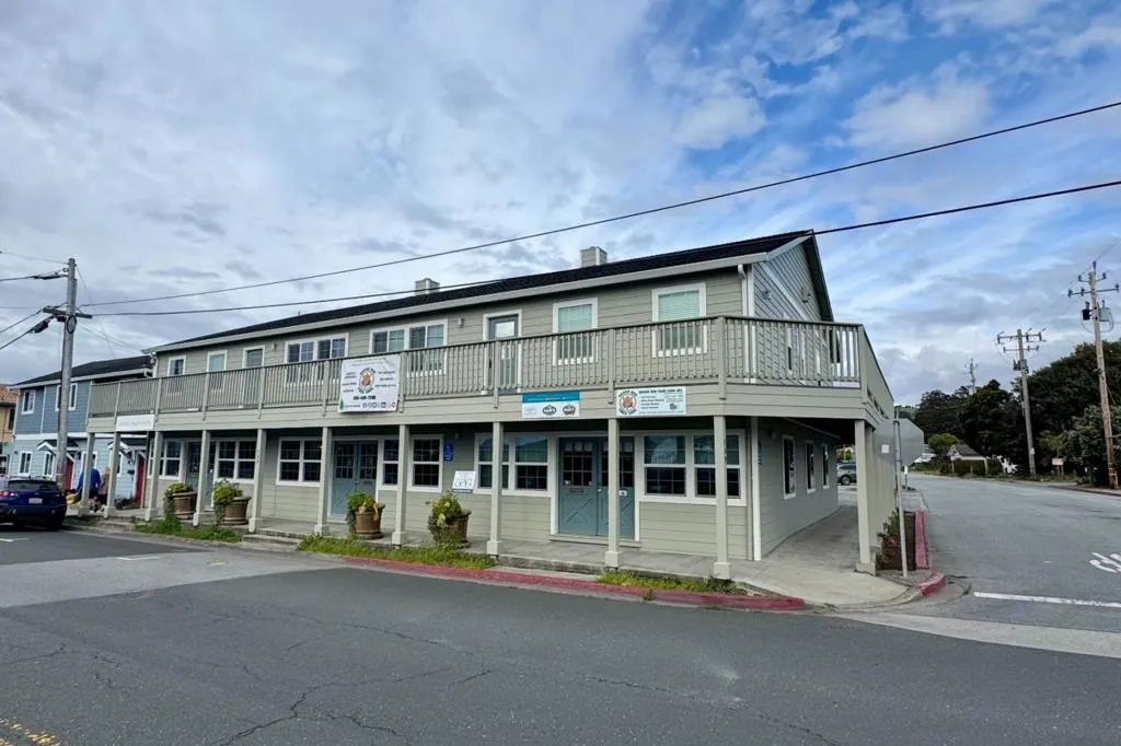 799 Main St