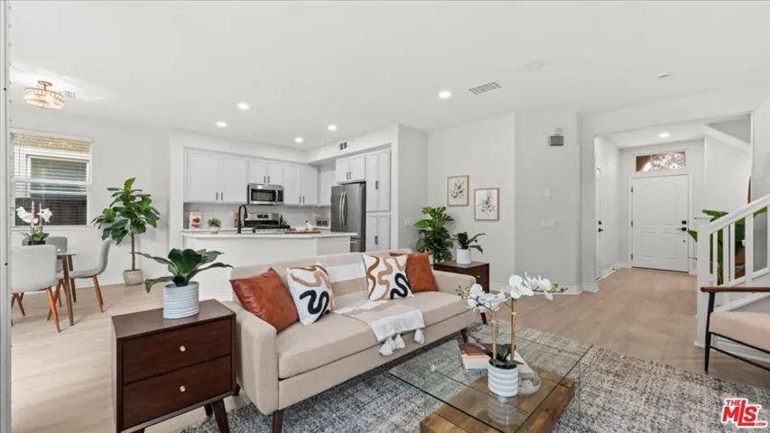 3608 W Chapman Lane, Inglewood, California 90305
