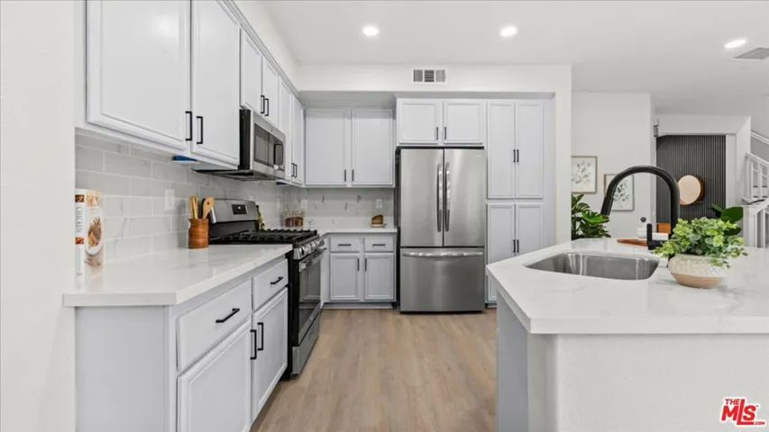 3608 W Chapman Lane, Inglewood, California 90305
