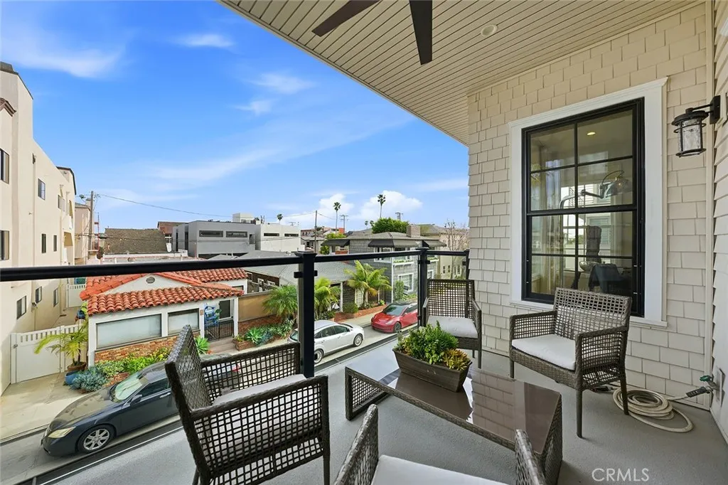 2nd floor LR Covered Balcony