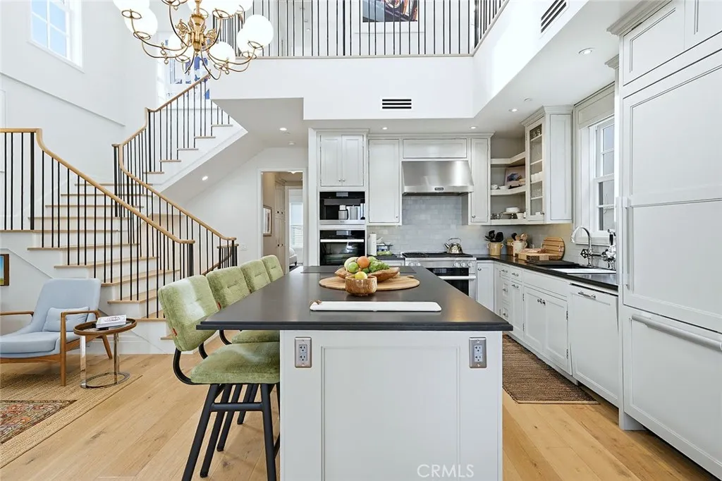 Open kitchen