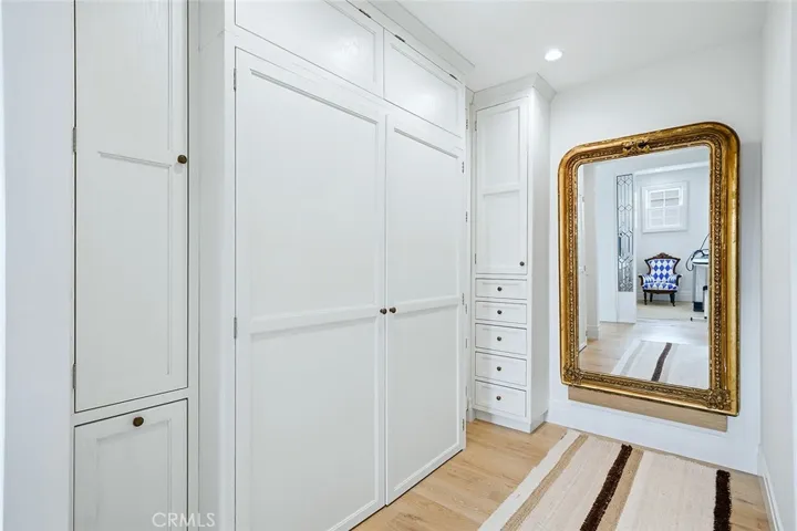 Primary suite dressing area