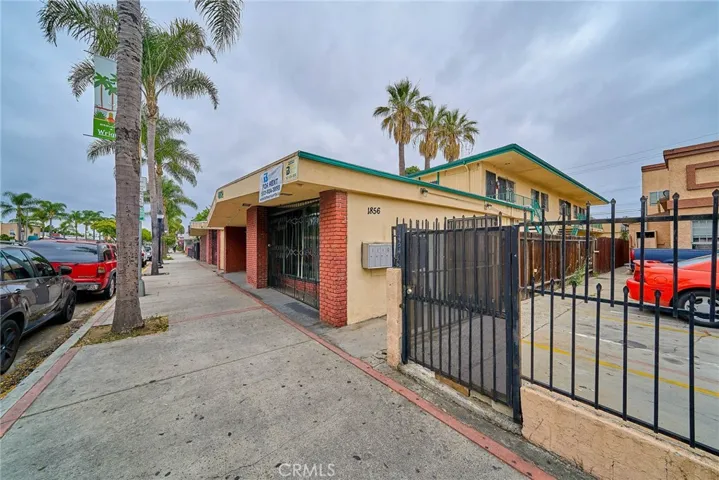 1856 Pacific Avenue, Long Beach, California 90806