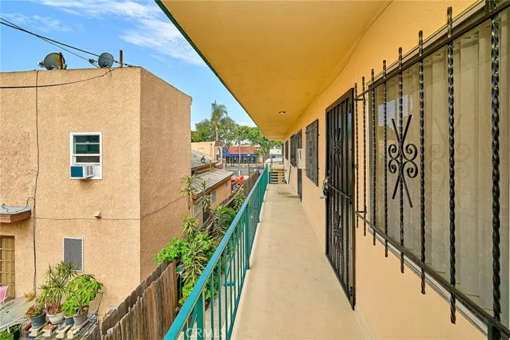1856 Pacific Avenue, Long Beach, California 90806