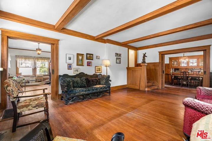 1621 5th Avenue, Los Angeles, California 90019