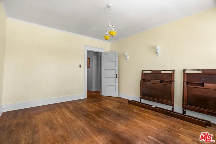 1621 5th Avenue, Los Angeles, California 90019