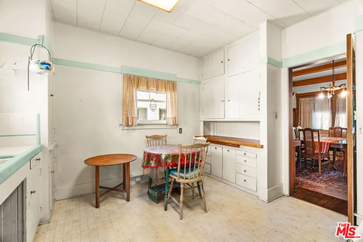 1621 5th Avenue, Los Angeles, California 90019