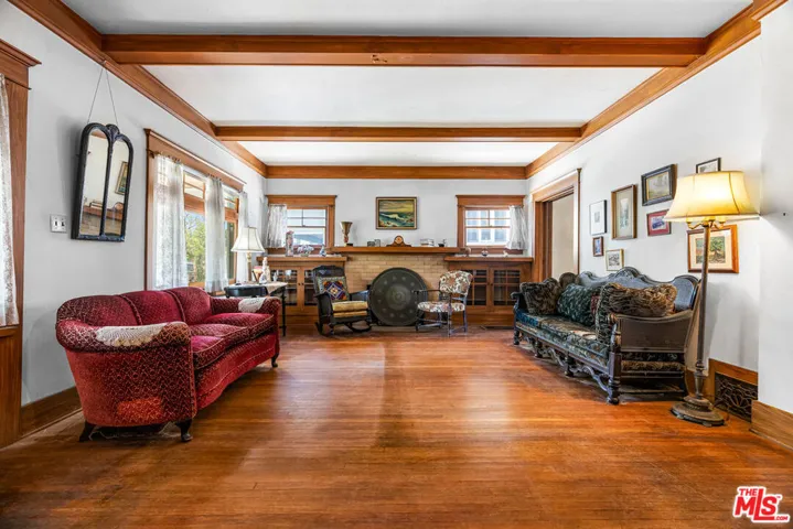 1621 5th Avenue, Los Angeles, California 90019