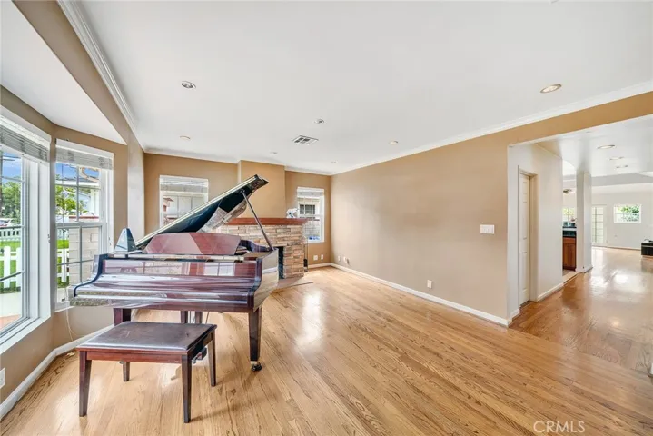 3170 E Green Street, Pasadena, California 91107