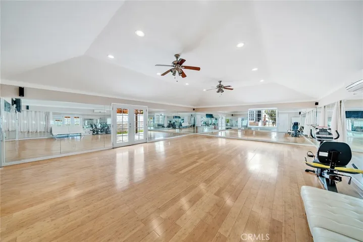 3170 E Green Street, Pasadena, California 91107