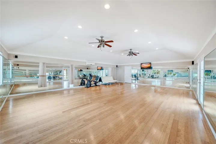 3170 E Green Street, Pasadena, California 91107