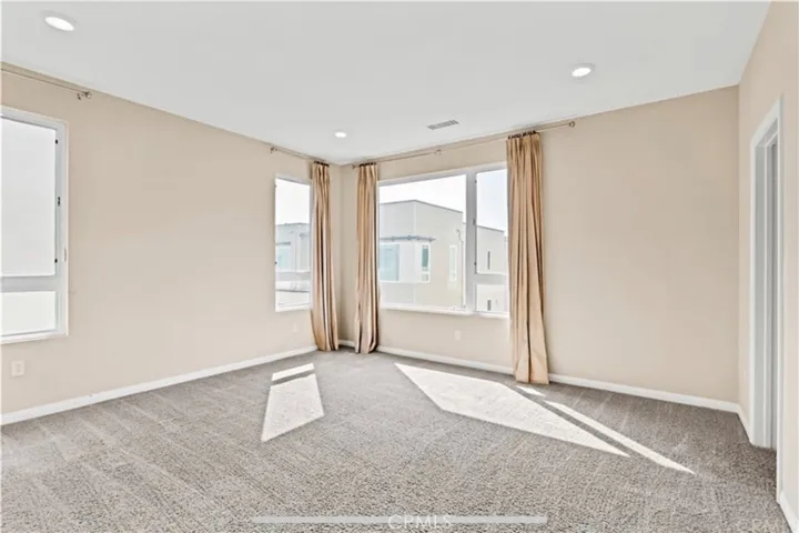 8016 Privet Ln, Downey, California 90241