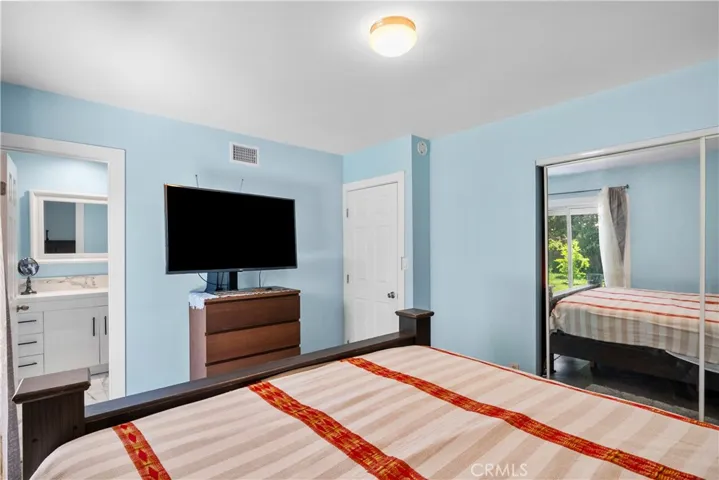 20110 Kinzie, Chatsworth, California 91311