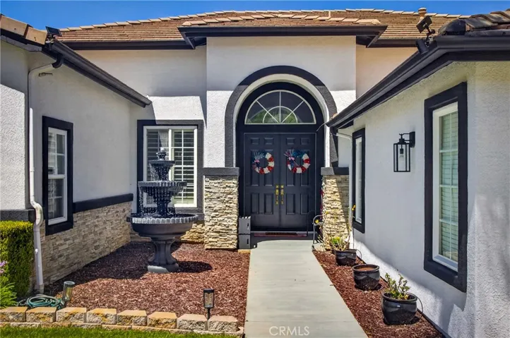 13596 Mesa Crest Drive, Yucaipa, California 92399