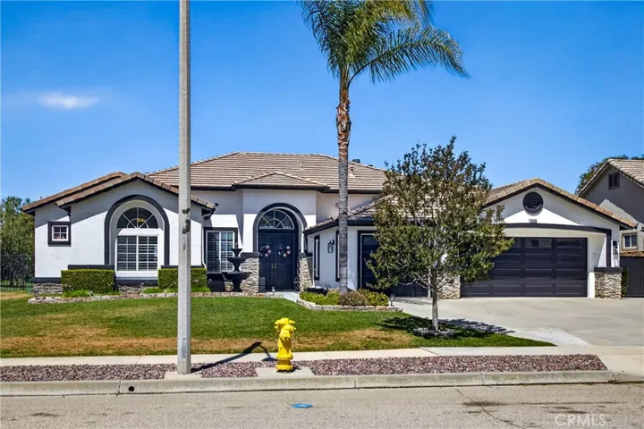 13596 Mesa Crest Drive, Yucaipa, California 92399