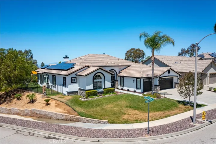 13596 Mesa Crest Drive, Yucaipa, California 92399