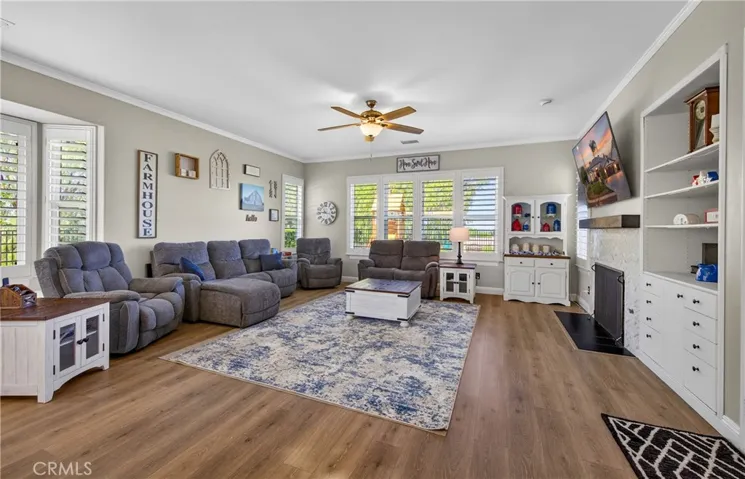 13596 Mesa Crest Drive, Yucaipa, California 92399