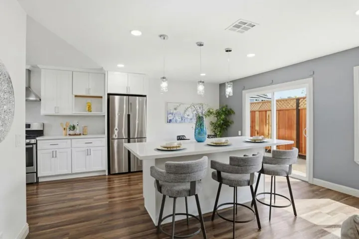 3281 Lantern, San Jose, California 95111