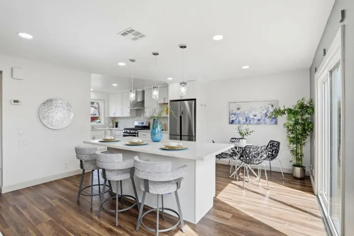 3281 Lantern, San Jose, California 95111