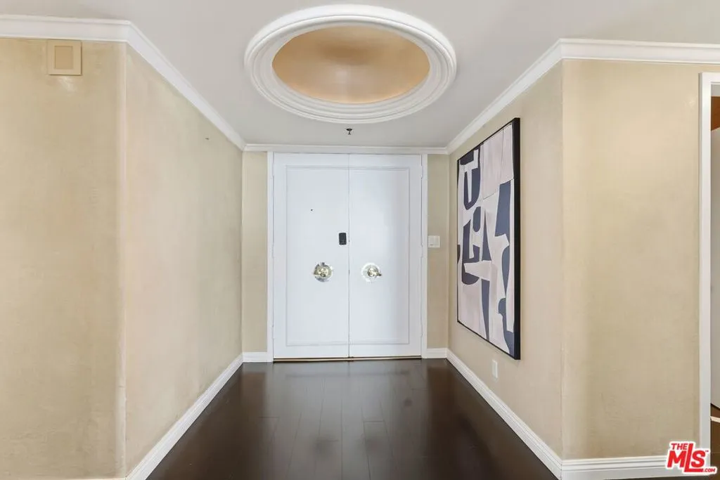 gallery-image 2