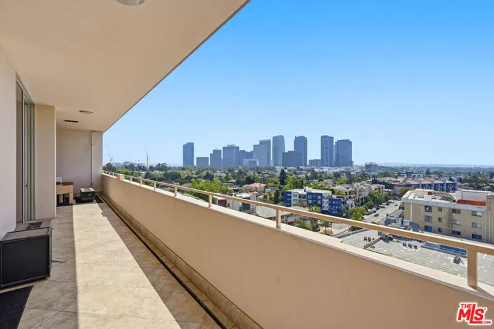 Unobstructed City Views